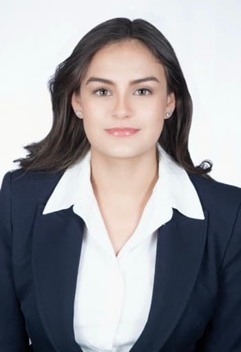 María S.